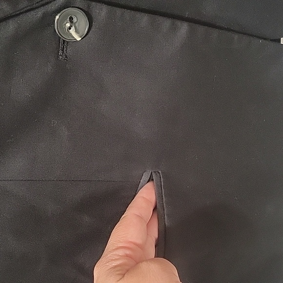 Apostrophe Black Womens Suit size 16P - Picture 3 of 5